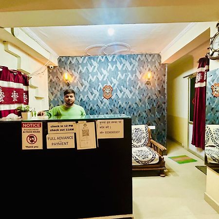 Sainik Guest House 500Mtr From Medanta Hospital Lucknow Bagian luar foto